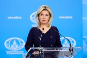 Захарова назвала дискриминацию русскоязычных в Латвии нацизмом