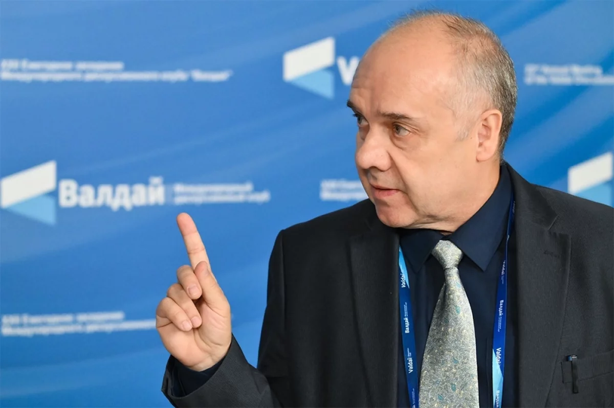 Read more about the article Черная зависть. Штир: Венгрия готова к мести ЕС за встречу Путина и Трампа