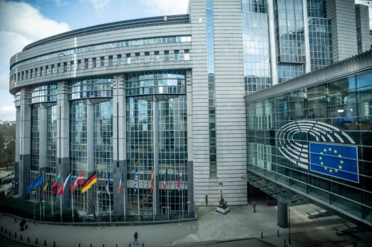 Read more about the article На правах колонии. ЕС нашел способ убедить Венгрию одобрить членство Киева