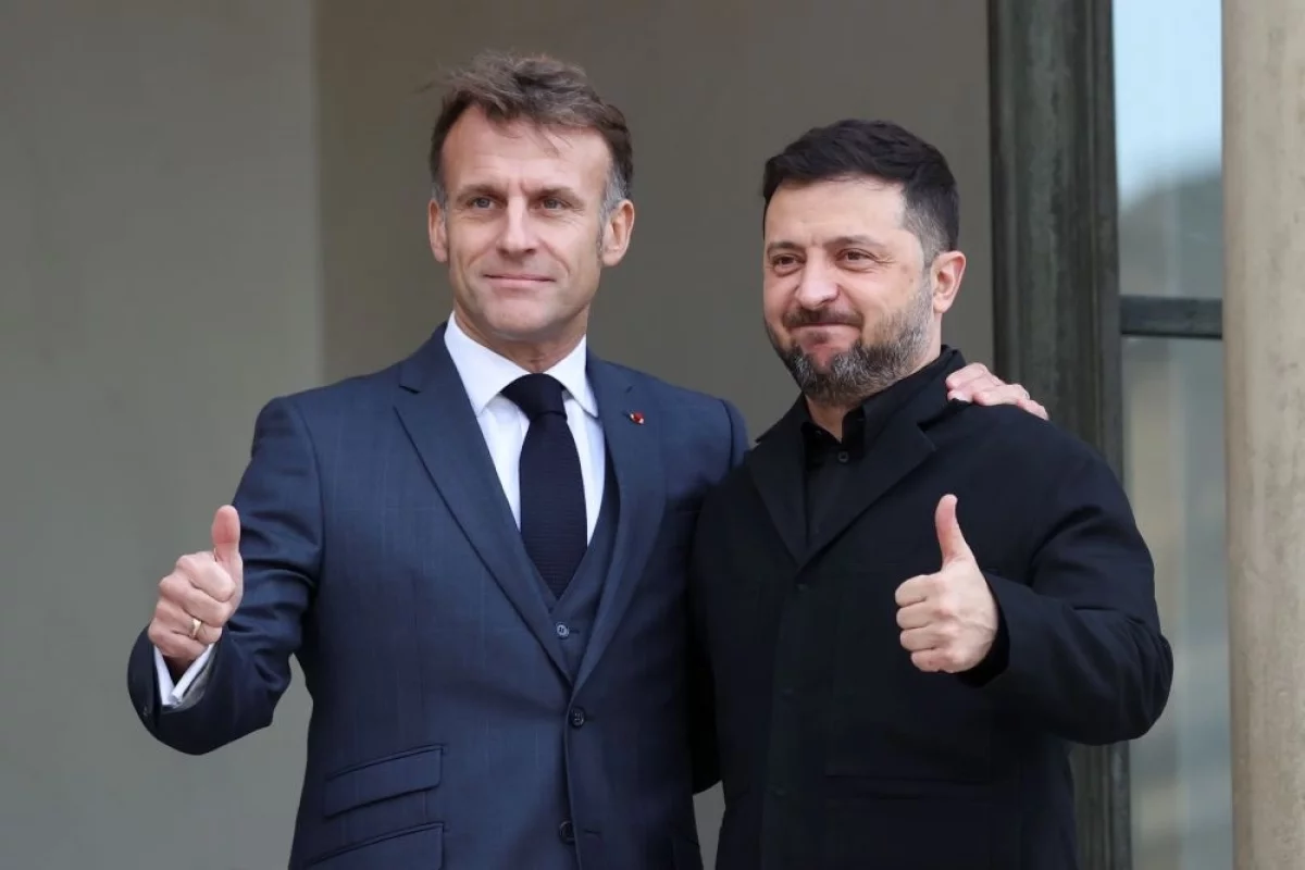 Read more about the article Как в анекдоте. Дудчак раскрыл, зачем Зеленский ездил во Францию