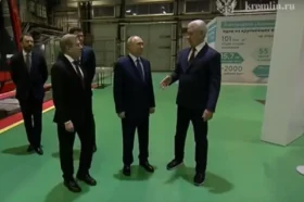 Путин осмотрел выставку беспилотного транспорта в метродепо «Аминьевское»