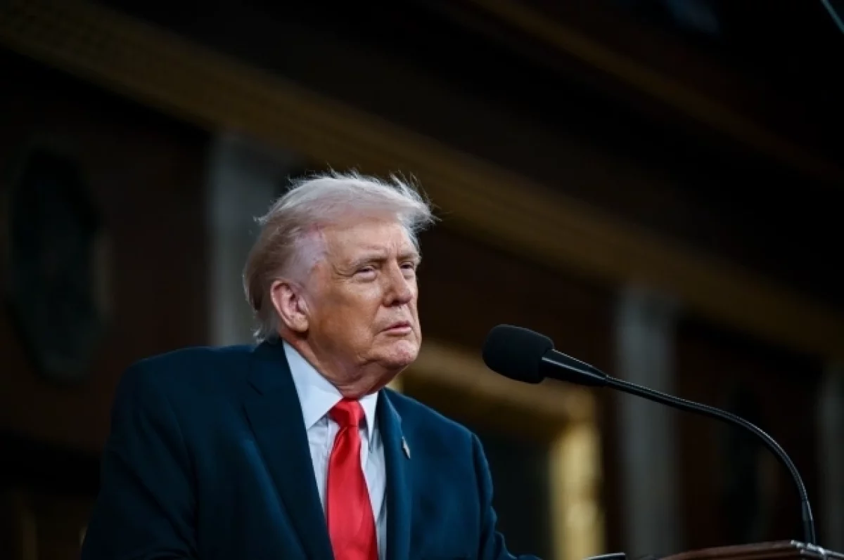 Read more about the article Трамп анонсировал «очень сильный удар» по новым целям в Иране