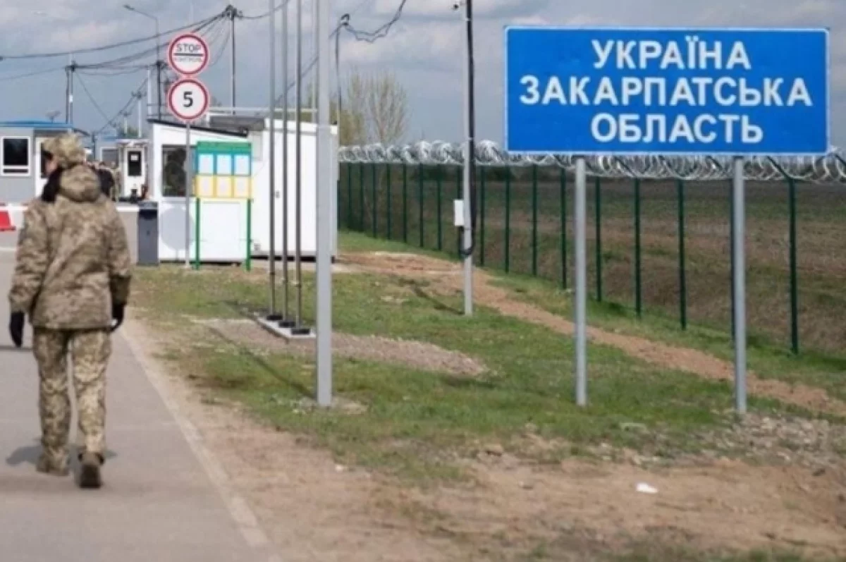 Read more about the article На Украине пограничник продавал выезд за границу за $30 тыс.