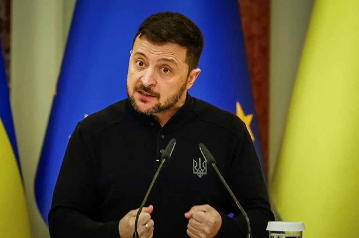 Read more about the article С помощью нацика. Зеленский пугает европейцев российскими войсками в Иране