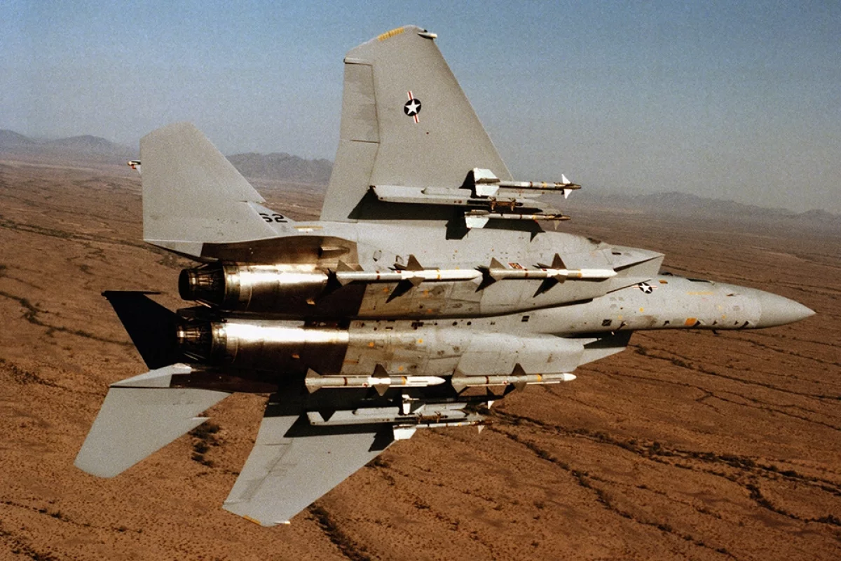 Read more about the article Охота на пилота: США и Иран ведут тайные операции по поиску летчика F-15