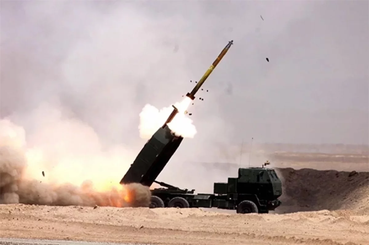 Read more about the article США начнут поставки учебных снарядов для HIMARS в Эстонию