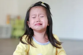 В школах Сингапура вводят порки за буллинг. Зреет новая мировая тенденция?