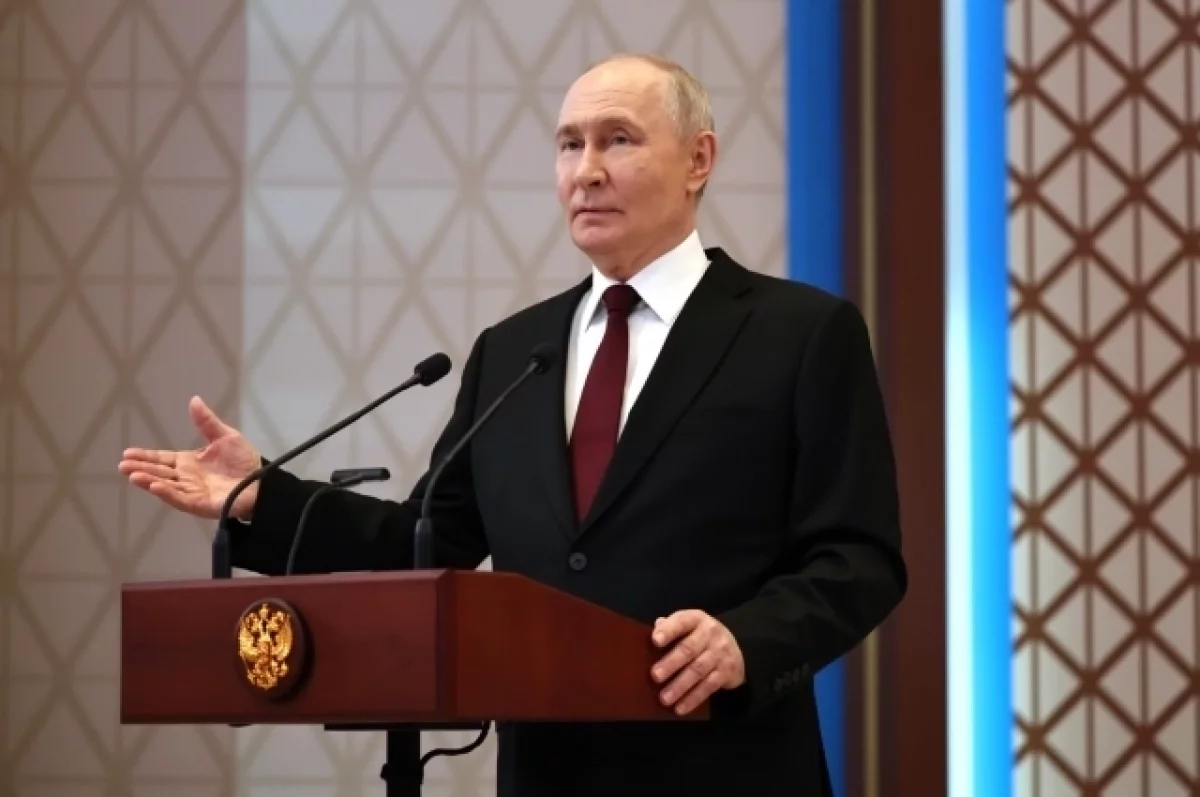 Read more about the article Путин указал на избыток рекламы на латинице в российских городах