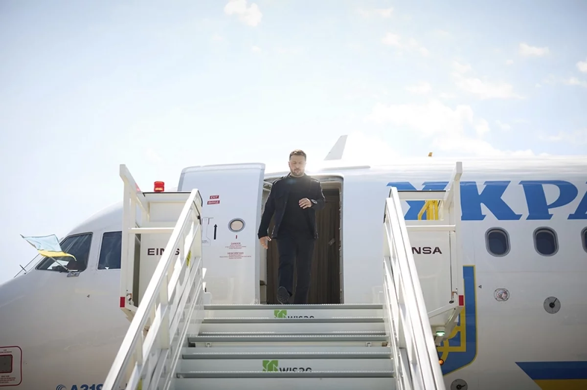 Read more about the article Паника в небе. Самолет Зеленского метался над Европой, истребитель не помог